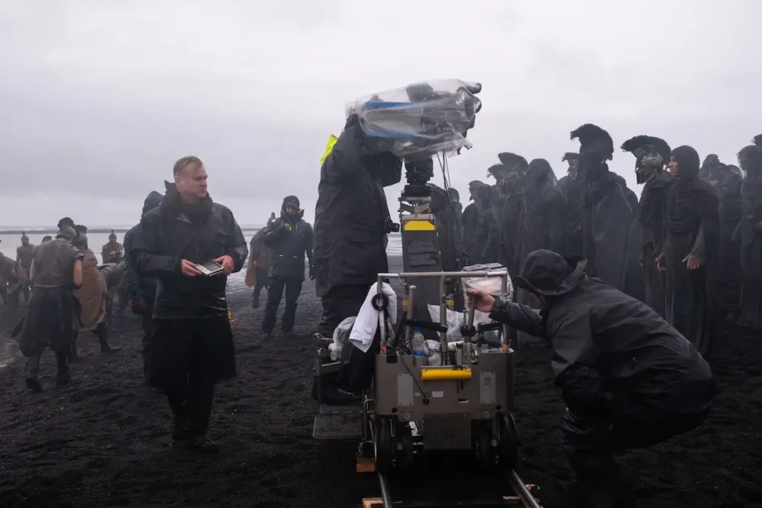 Christopher Nolan sul set di Odissea (THE ODYSSEY)