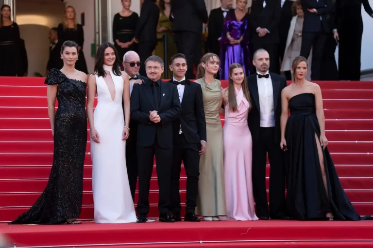 Sebastian Stan e Renate Reinsve sul red carpet di Cannes 79