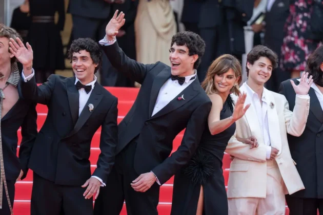 Javier Ambrossi, Javier Calvó, Penélope Cruz, Milo Quifes al Festival di Cannes 2026