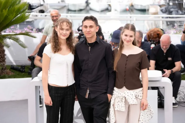 Jonathan Ciprian Breazu, Henrikke Lund Olsen, Vanezza Ceban al photocall del Festival di Cannes 2026_1
