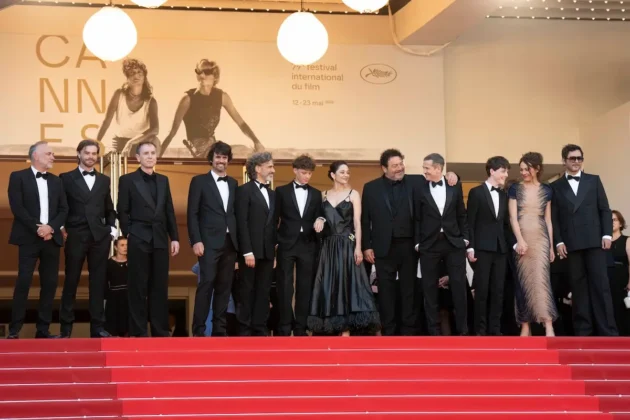 Il cast di Karma al Festival di Cannes 2026