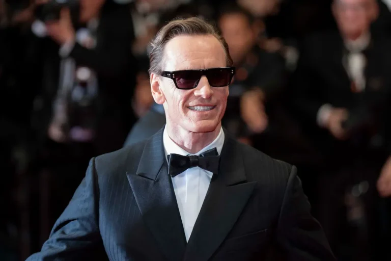 Michael Fassbender ha deciso di interpretare un alieno in Hope perch&eacute;: &ldquo;Alicia mi ha detto di farlo!&rdquo;