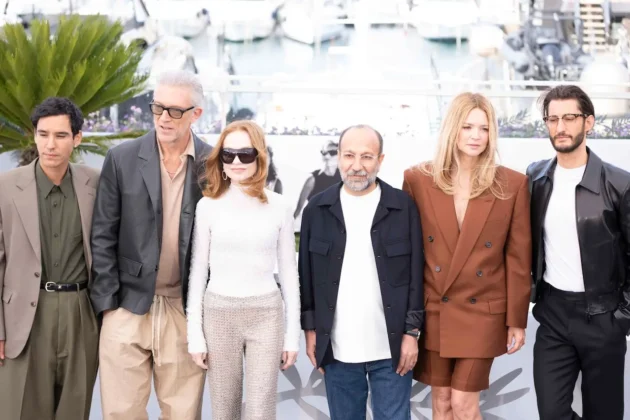 Il cast di Parallel tales al Festival di Cannes 2026