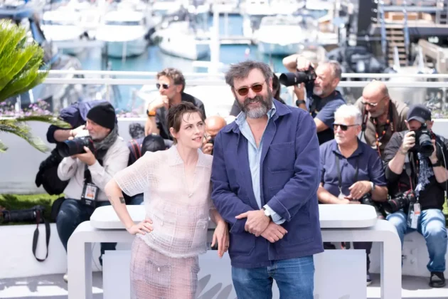 Quentin Dupieux e Kristen Stewart al Festival di Cannes 2026
