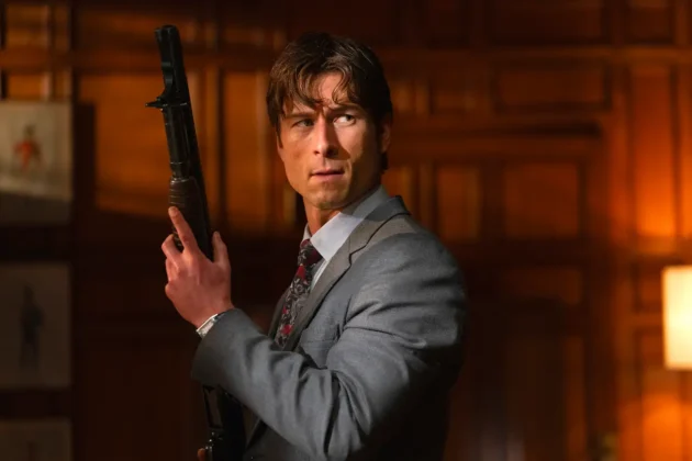 Ricchi… da morire – Delitti in famiglia - Glen Powell