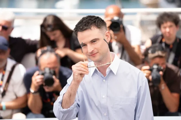 Tom Sturridge