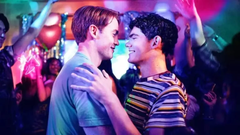 Heartstopper Forever, spiegazione del finale: come si conclude la storia tra Nick e Charlie?