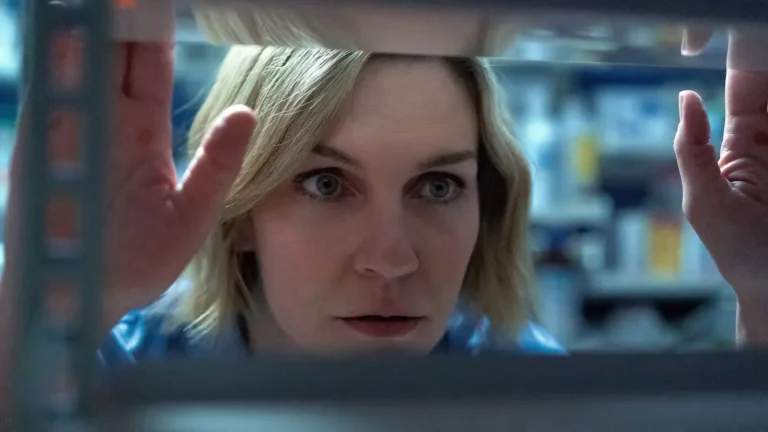 Pluribus 2 fa un importante passo avanti: Apple TV aggiorna sul ritorno della serie di Vince Gilligan