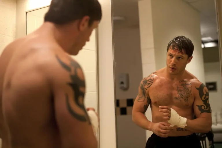 Warrior: trailer Italiano del film con Tom Hardy, da novembre al cinema!