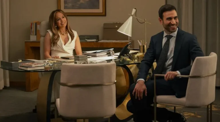 Office Romance: Jennifer Lopez rivela il segreto della chimica con Brett Goldstein nel nuovo film Netflix