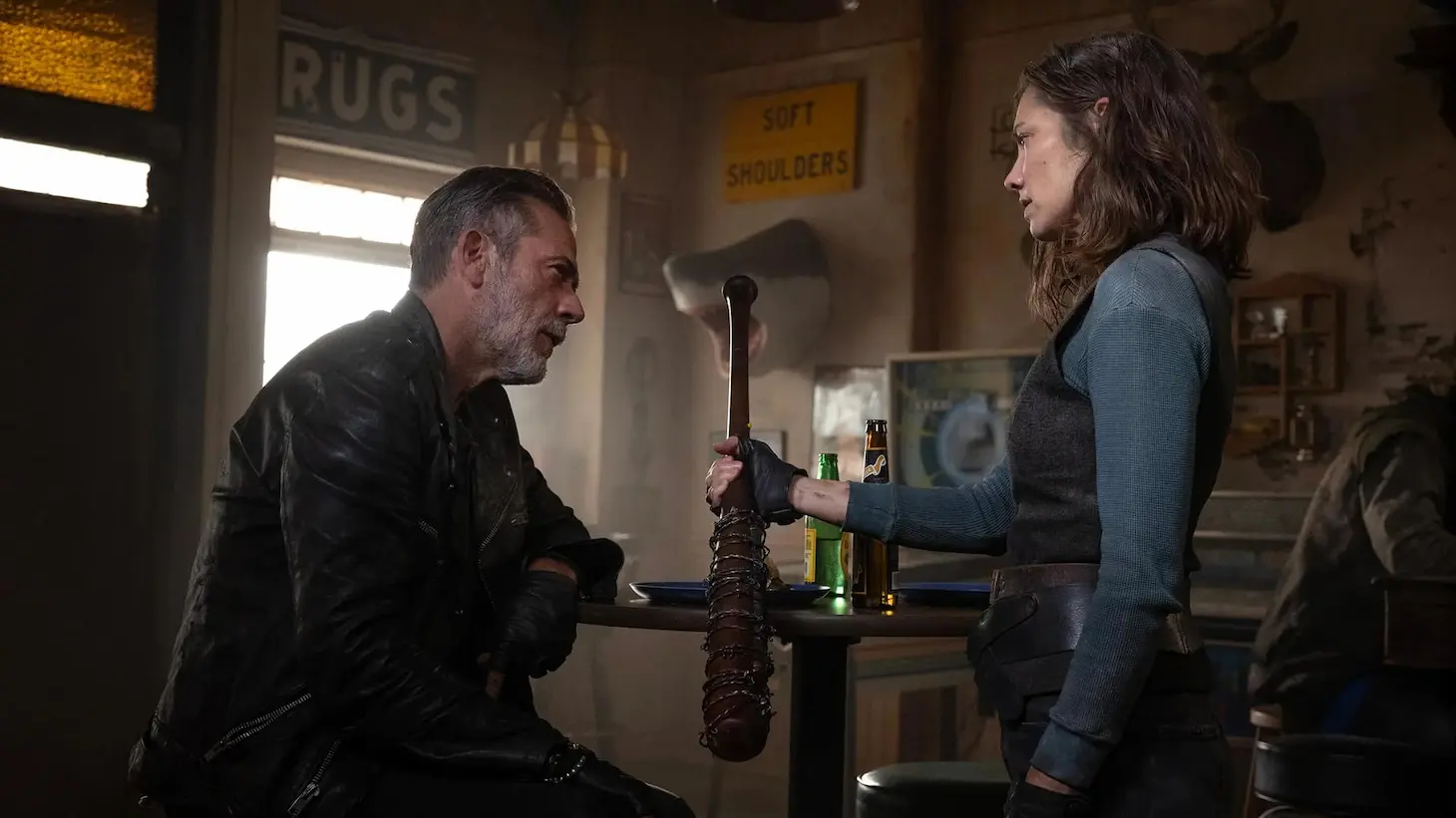 Jeffrey Dean Morgan e Lauren Cohan in The Walking Dead: Dead City 3