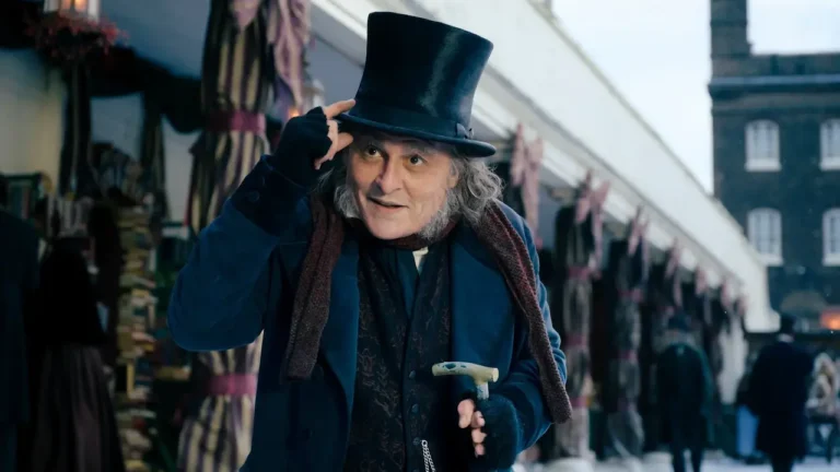 Johnny Depp &egrave; l&rsquo;avaro Ebenezer nel primo trailer di Scrooge e gli spiriti del Natale