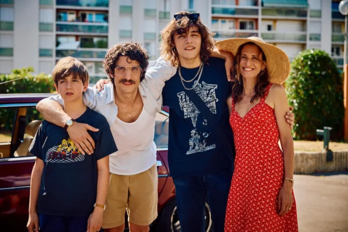 Just An Illusion - La mia Famiglia quasi Perfetta Just An Illusion - La mia Famiglia quasi Perfetta