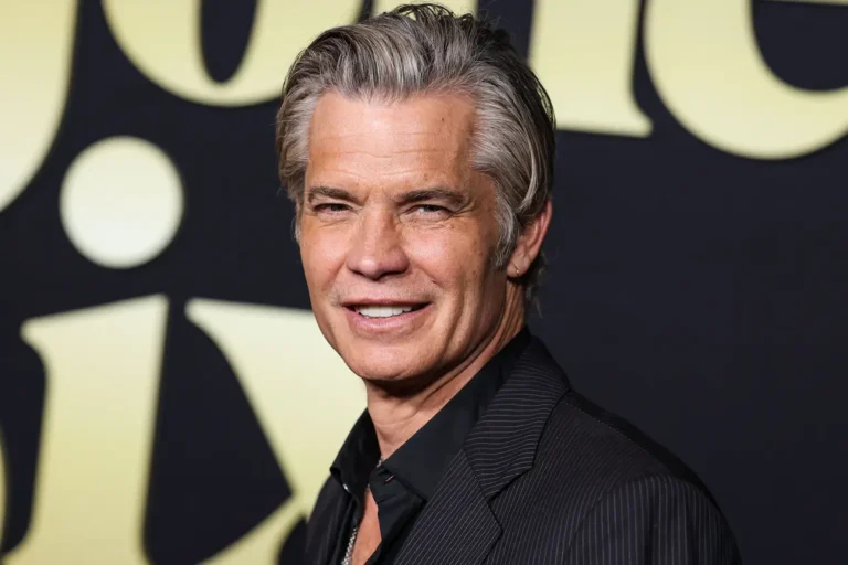 Le avventure di Cliff Booth: Timothy Olyphant anticipa cosa render&agrave; unico il nuovo film scritto da Quentin Tarantino