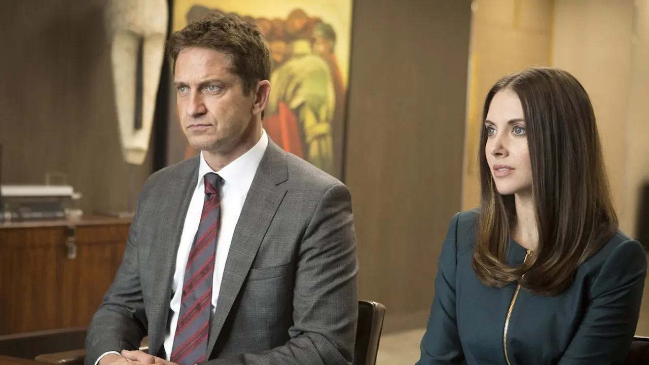Gerard Butler e Alison Brie in Quando un padre