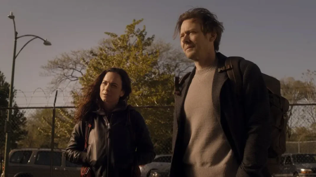 Jimmi Simpson e Alice Braga in Dark Matter 2 Jimmi Simpson e Alice Braga in Dark Matter 2