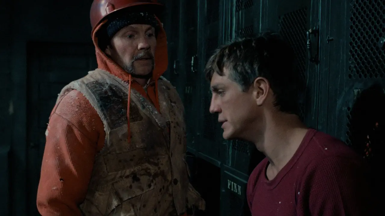 Jon Voight ed Eric Roberts in A 30 secondi dalla fine