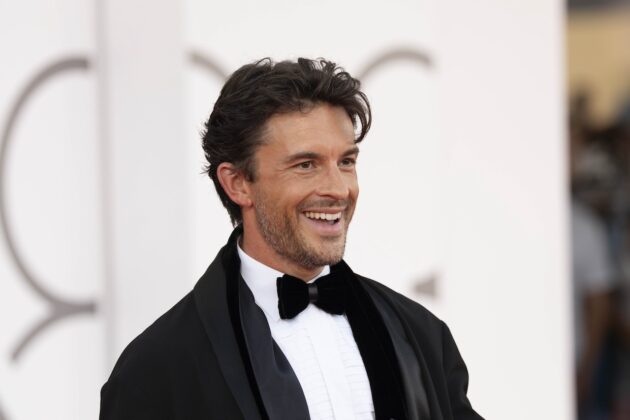 Jonathan Bailey