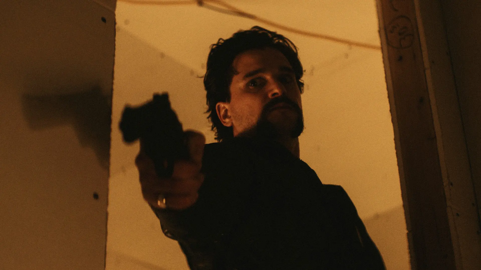 Kit Harington nel film Blood for Dust