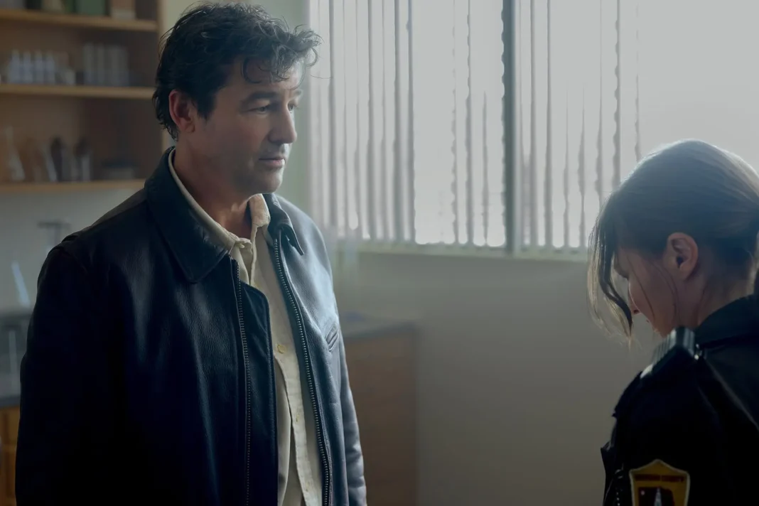 Kyle Chandler in Lanterns - episodio 7 Kyle Chandler in Lanterns - episodio 7