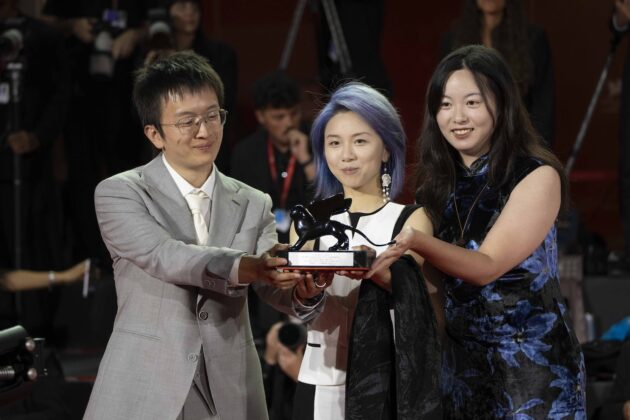 Persone: Shixin Tao, Yuqi Zhang, Qiuyu Wang