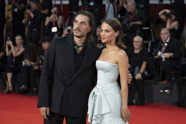 Luca Marinelli e Alicia Vikander
