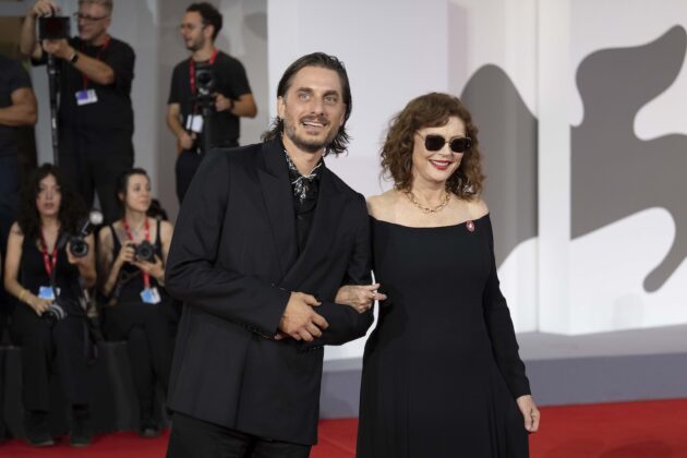 Luca Marinelli e Susan Sarandon