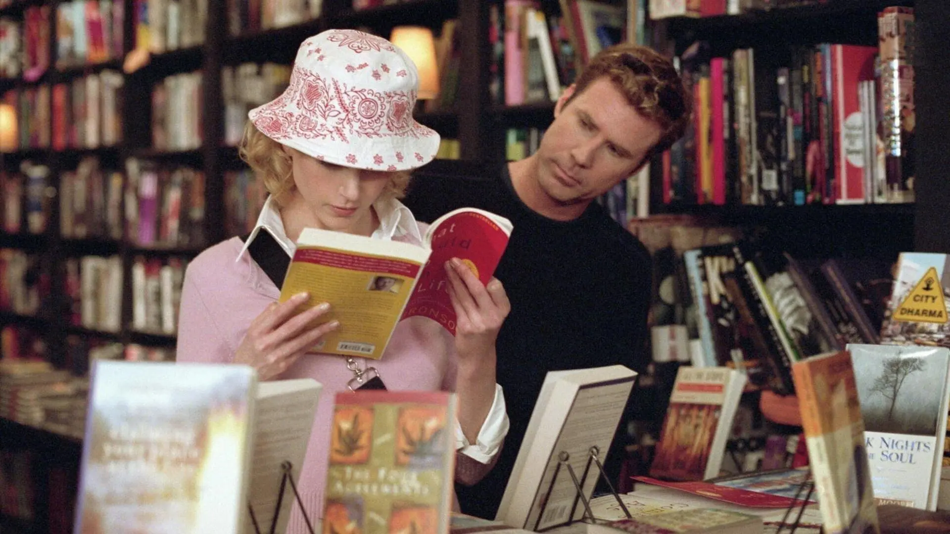 Nicole Kidman e Will Ferrell nel film Vita da strega