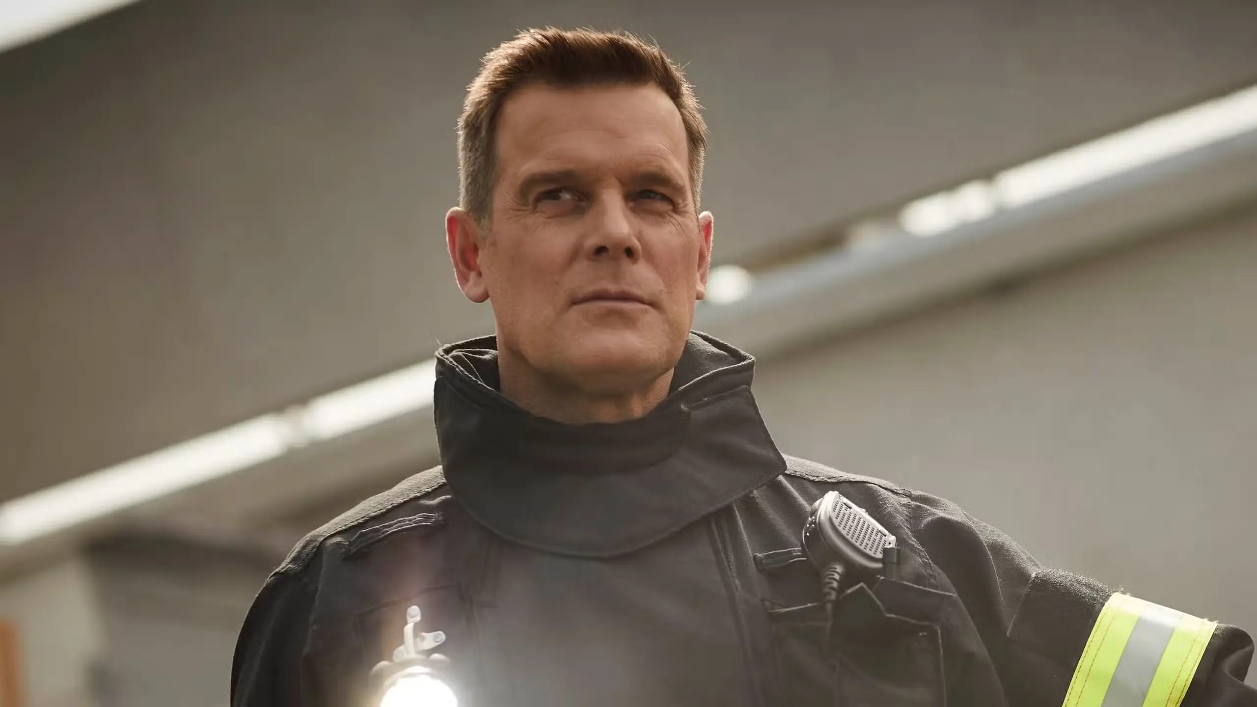 Peter Krause come Bobby Nash in 9-1-1