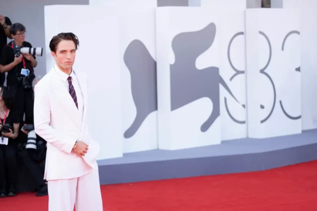 Robert Pattinson