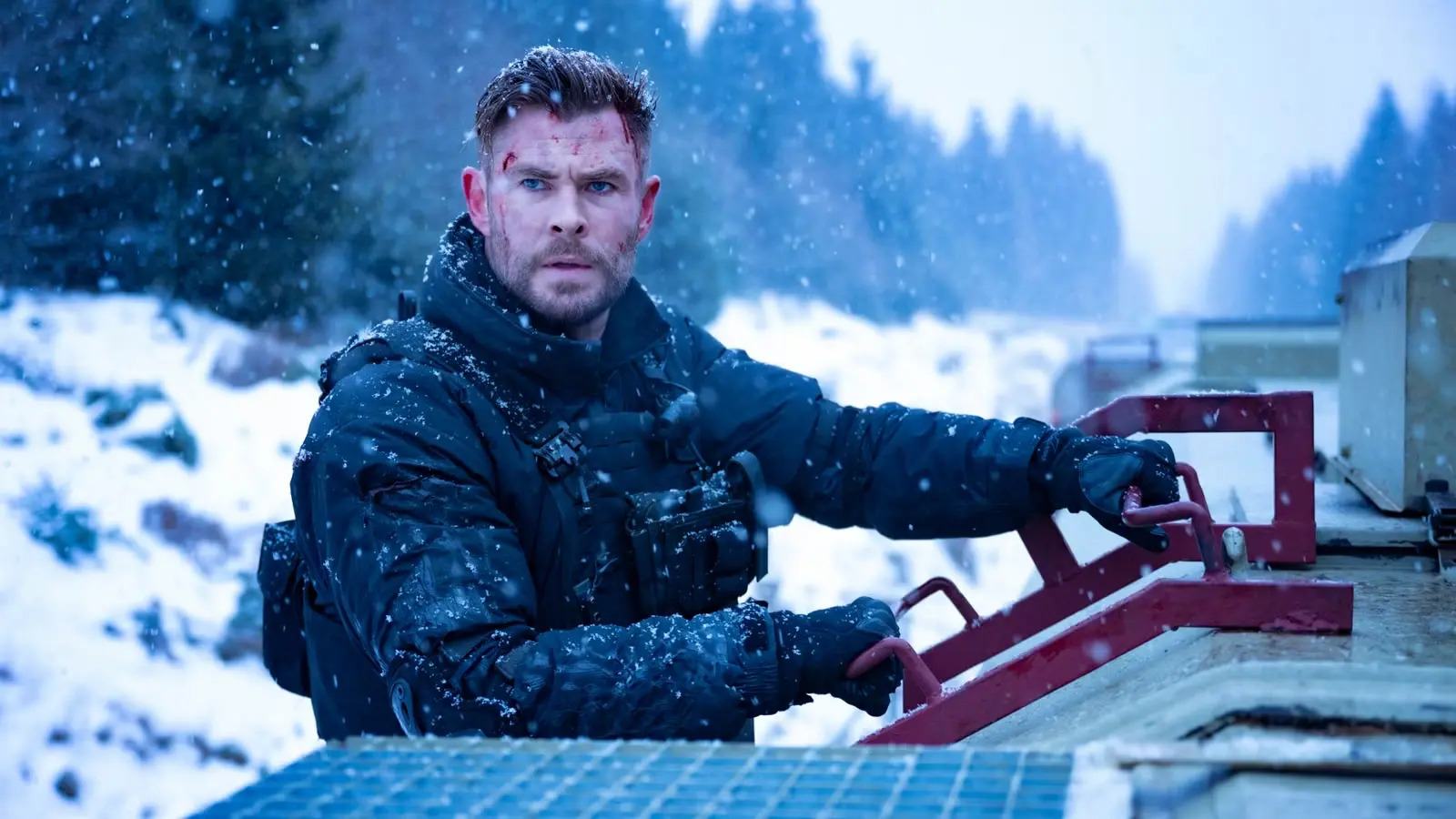 Chris Hemsworth tyler rake 3