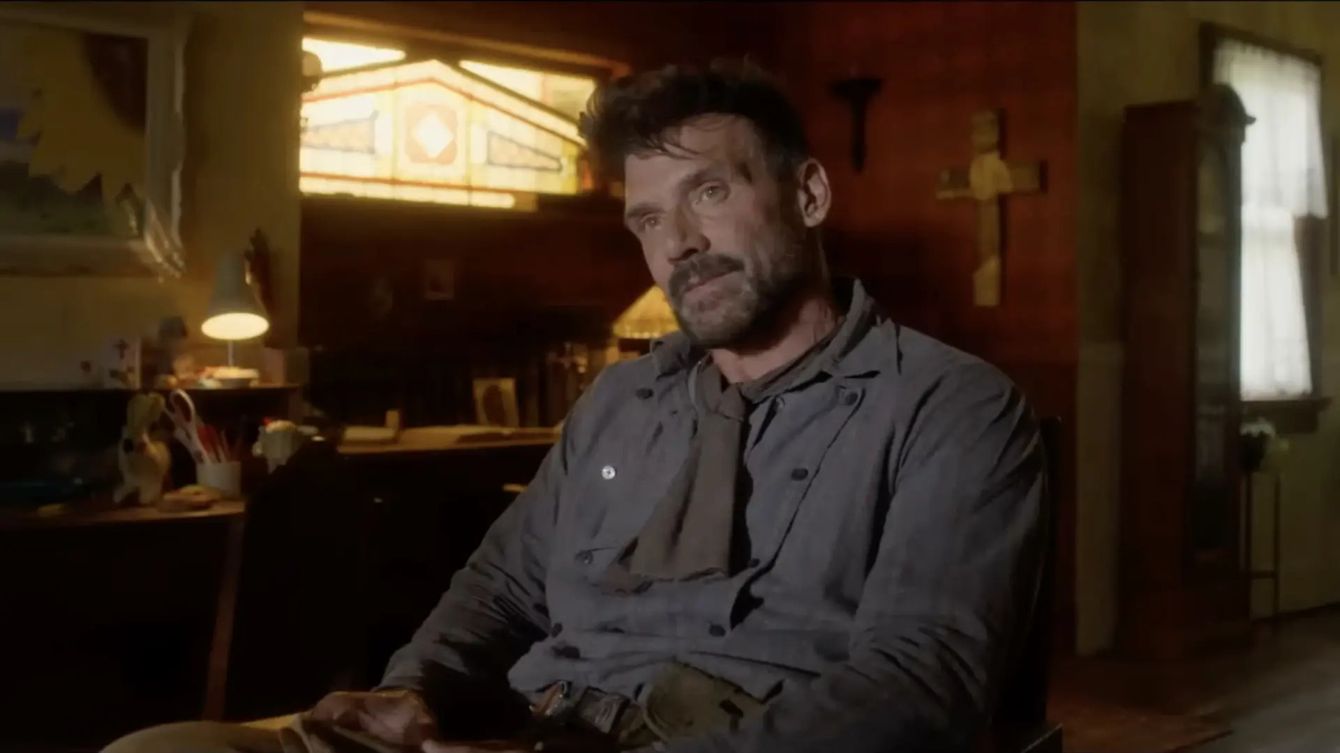 Frank Grillo in Die Alone