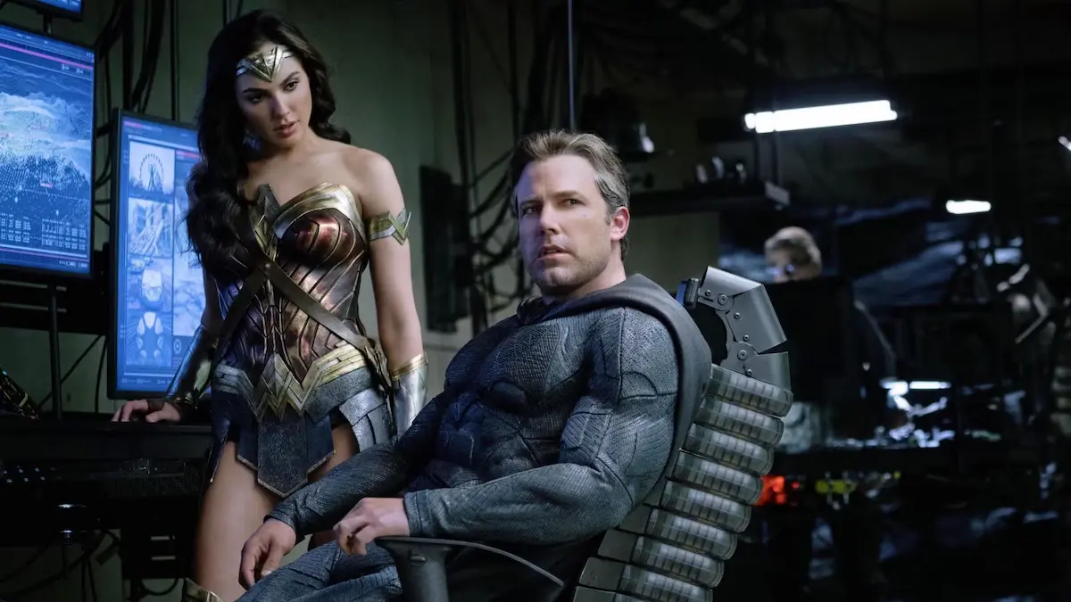 Gal Gadot e Ben Affleck in Justice League